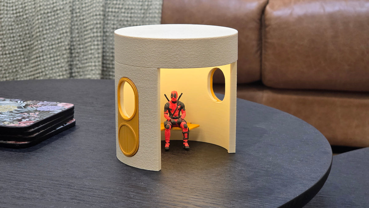 Superheroes - Original Wireless Canberra Bus Shelter Lamp With One Free Minifig - 10cm -Large