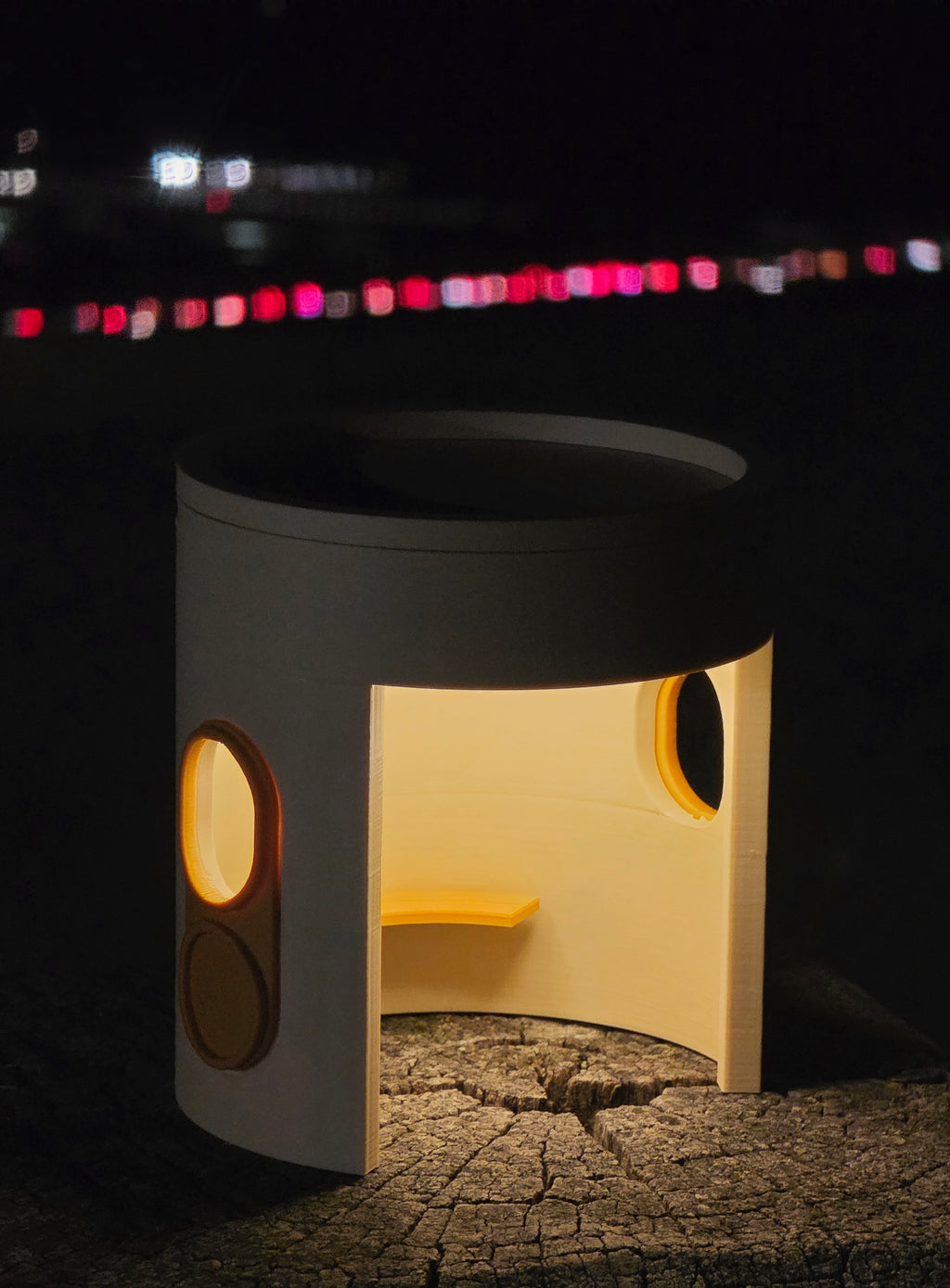 Iconic Canberra Bus Shelter with Touch Operated Wireless Lamp - 10cm - Large Size
